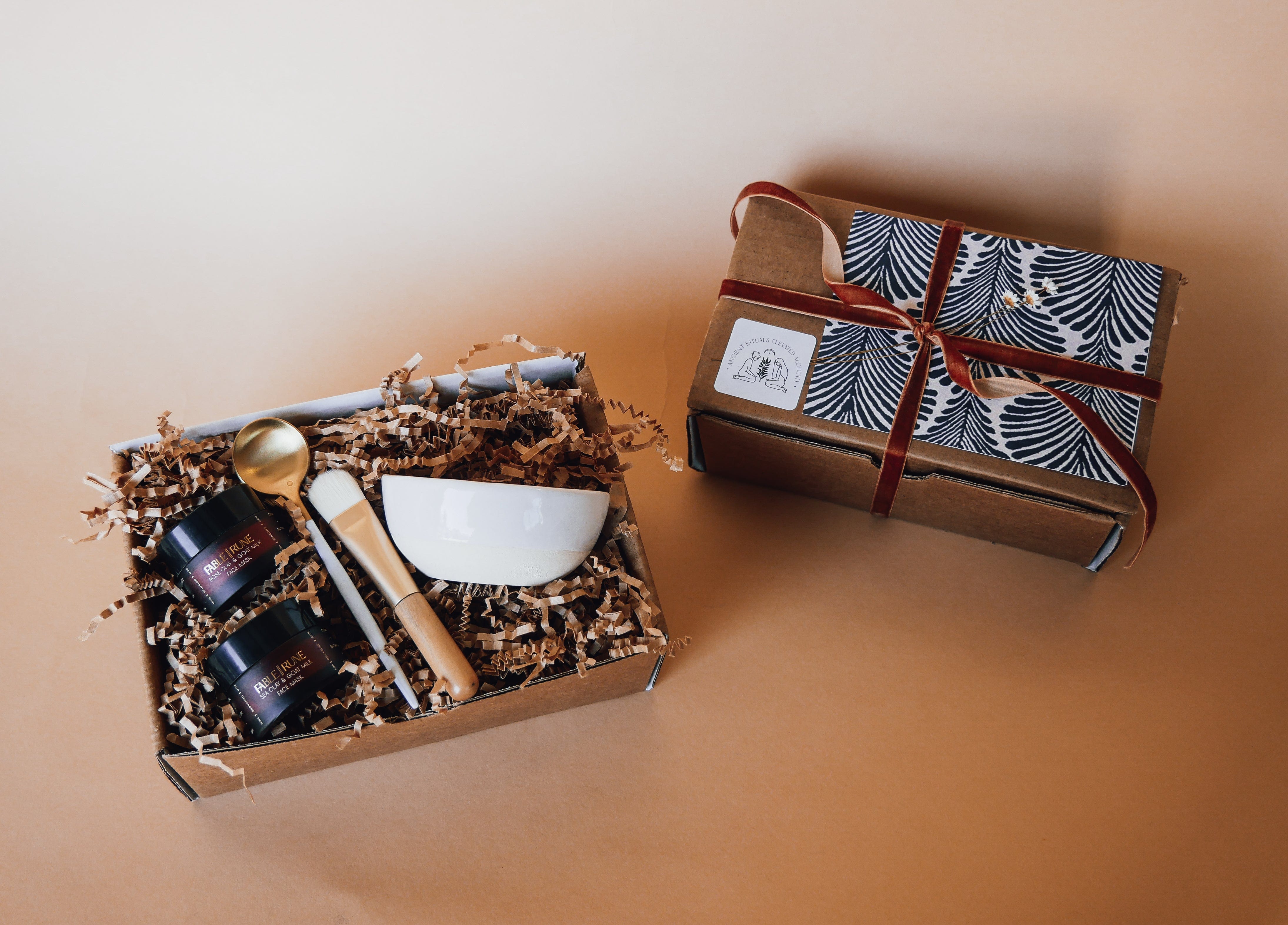 FABLERUNE Gift Box THE RADIANT GIFT BOX