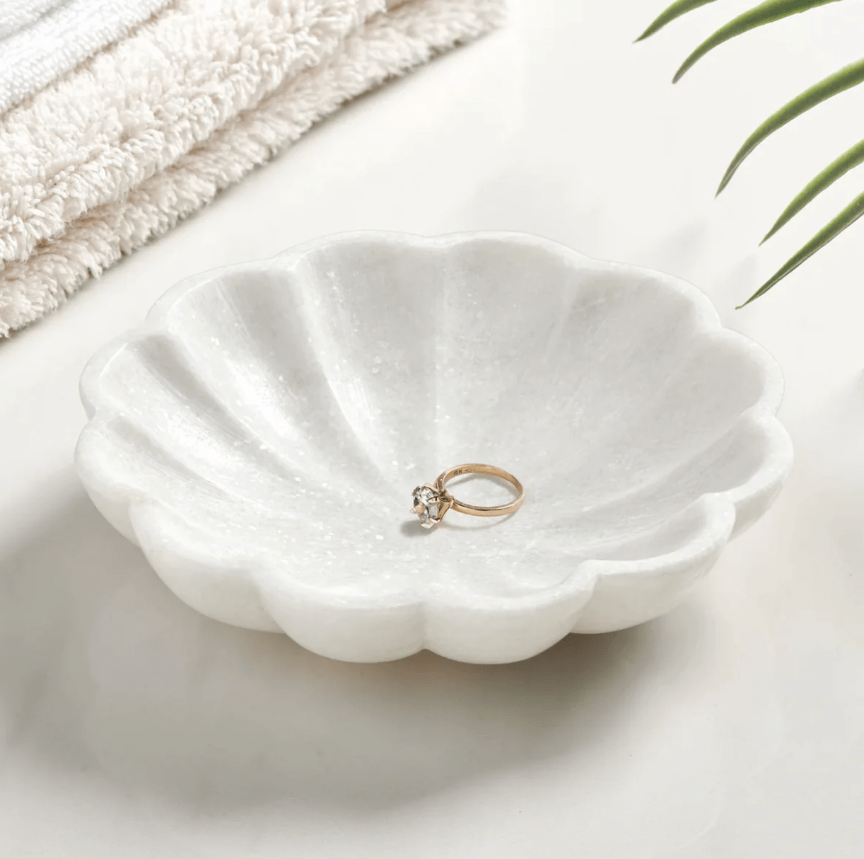 FABLERUNE Add Ons MARBLE FLOWER SOAP DISH