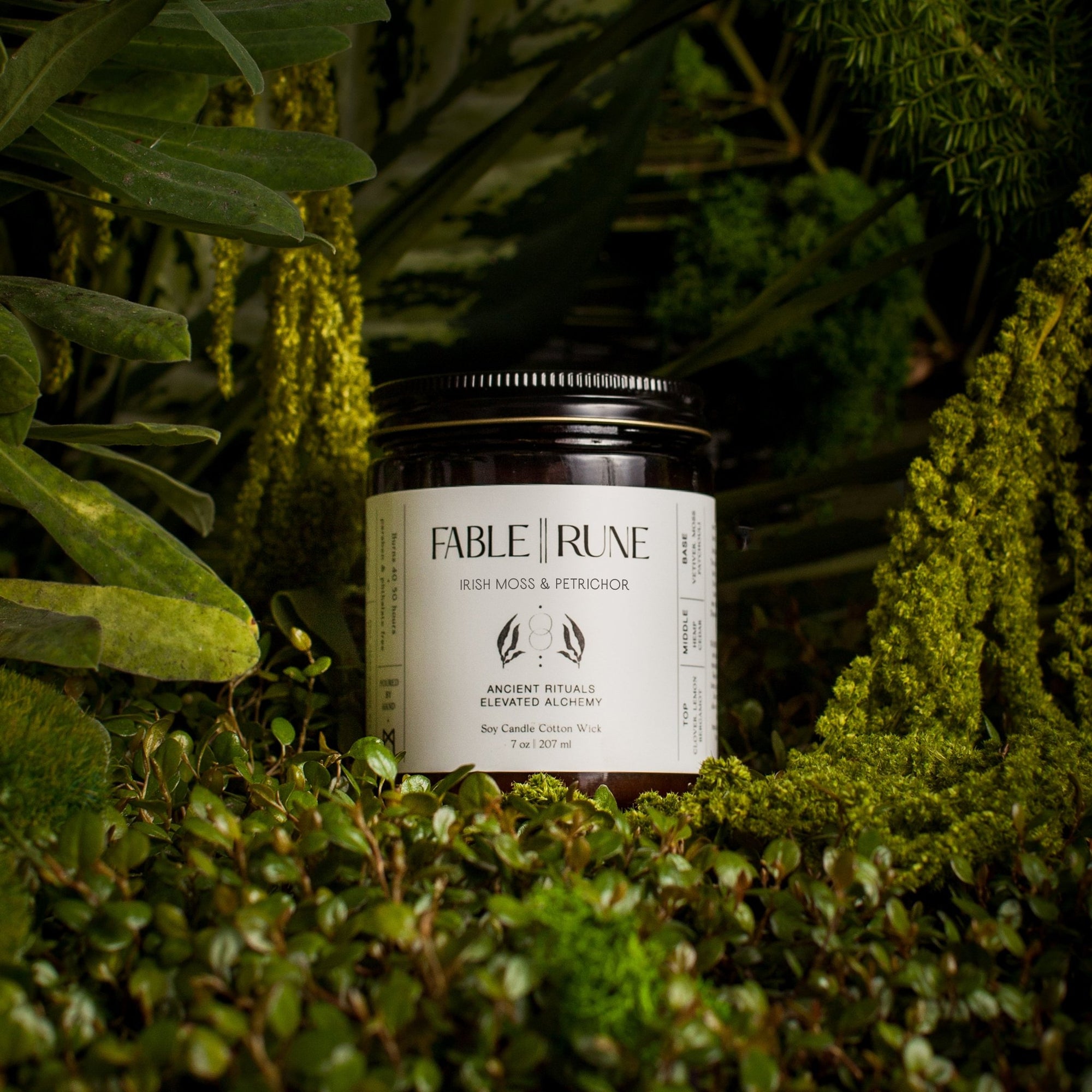 FABLERUNE - IRISH MOSS &amp; PETRICHOR CANDLE - Candle - FG - CAND - IRIS - 008