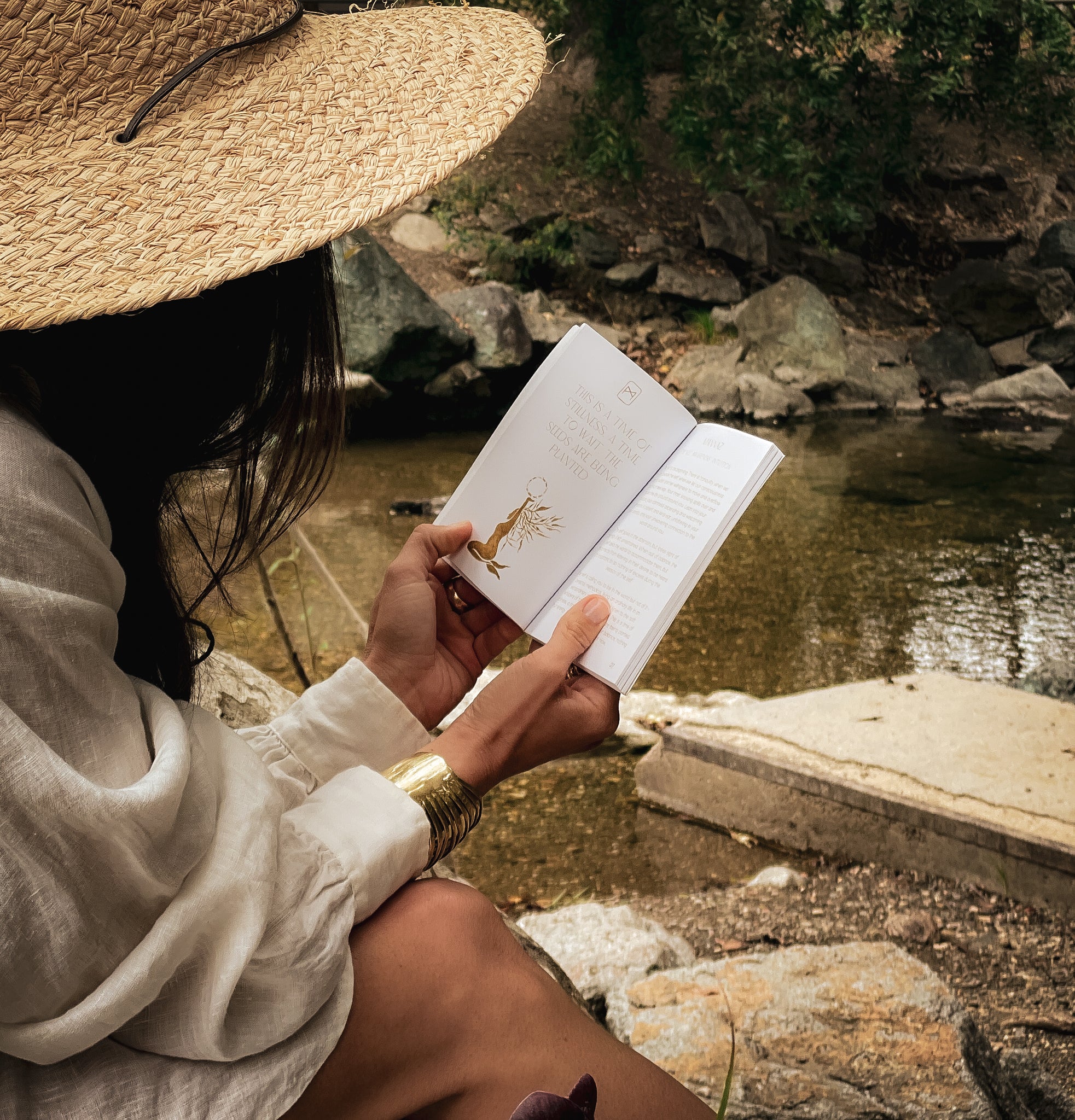 THE FABLE BOOK OF RUNES